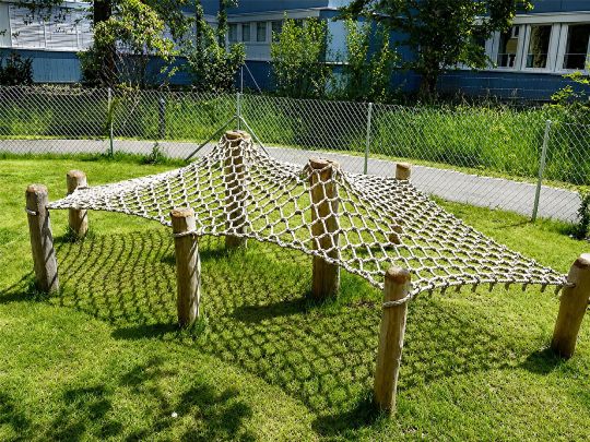 sbl-hochhüsliweid-spielplatz-03.jpg